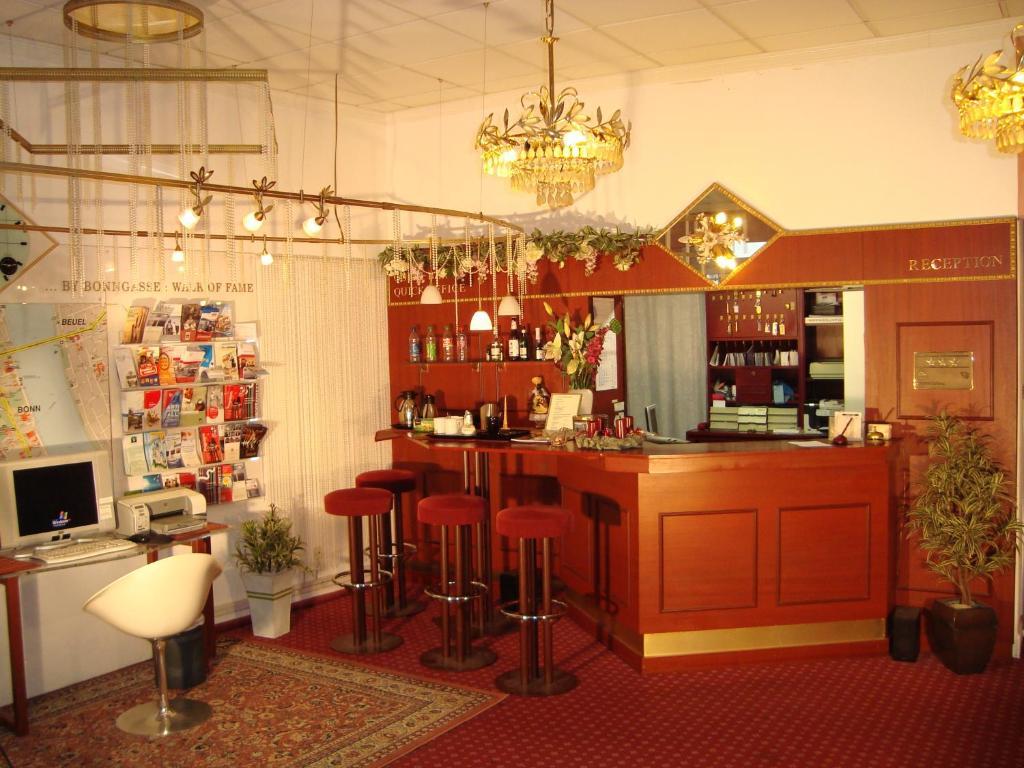 Central Budget Hotel Бонн Екстер'єр фото